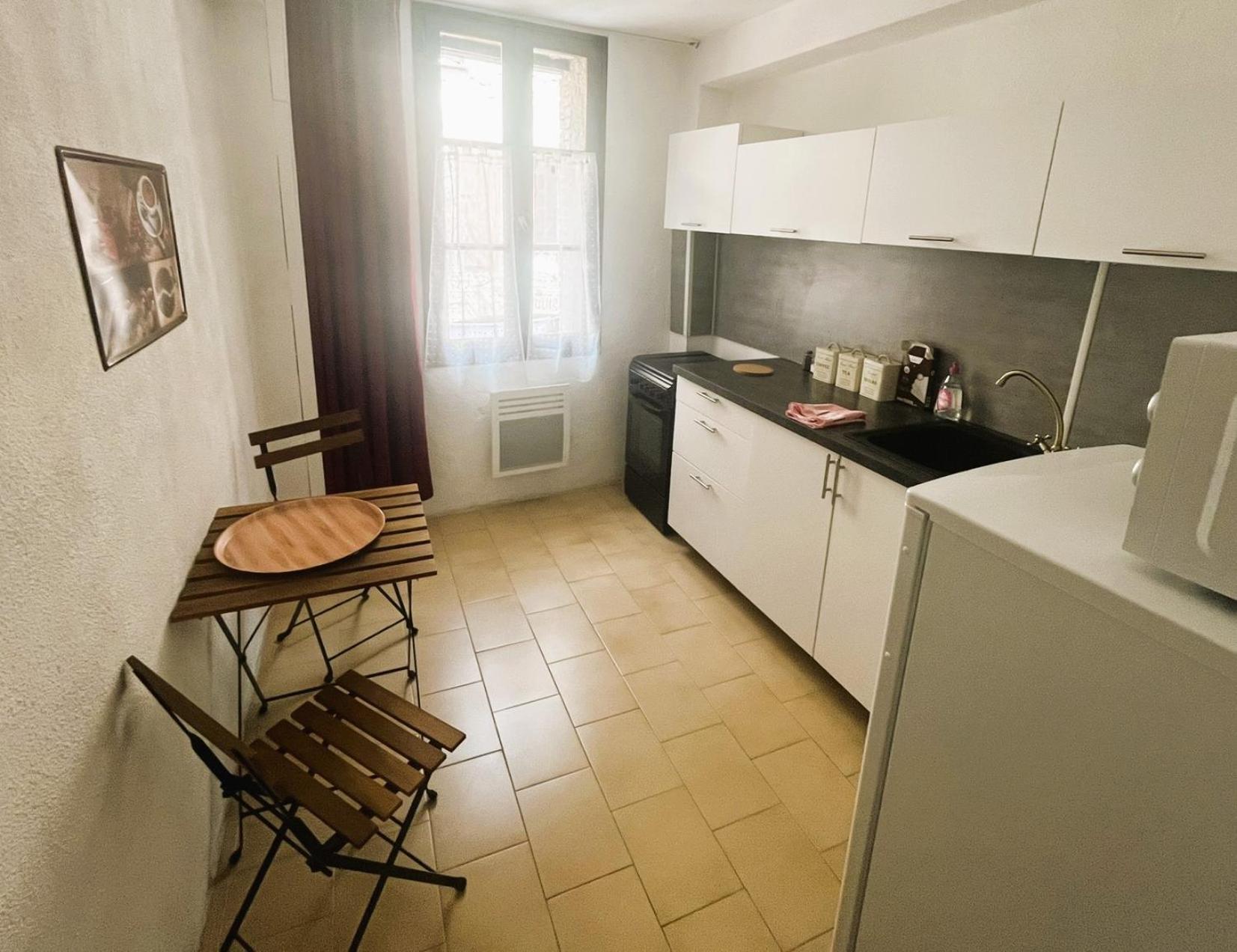 Au Pied Des Remparts 10 Rue Saint Jean Apartment Villefranche-de-Conflent Bagian luar foto